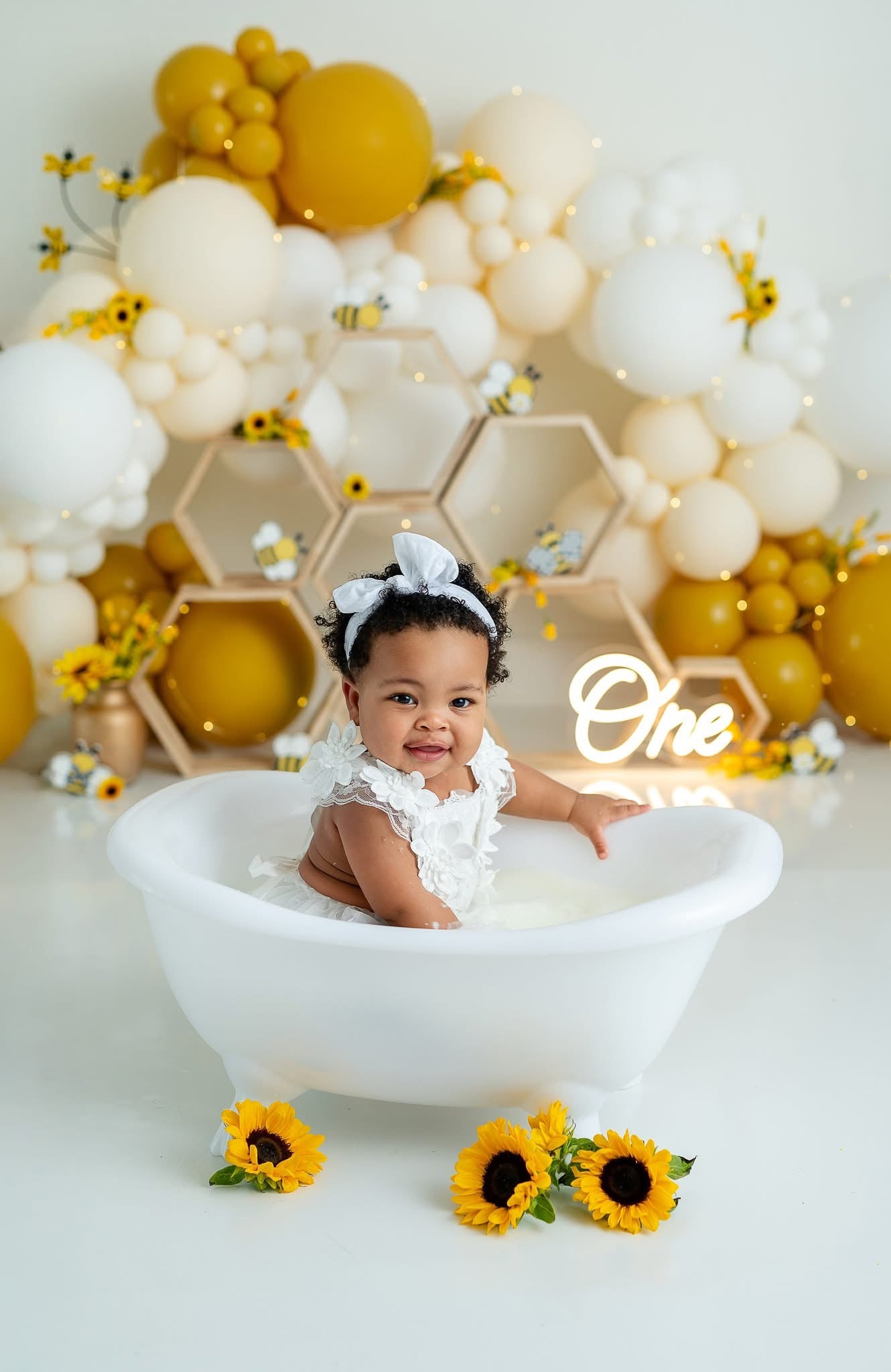 Clawfoot Bath tub Photo Prop - USA ONLY - Canada email for quote