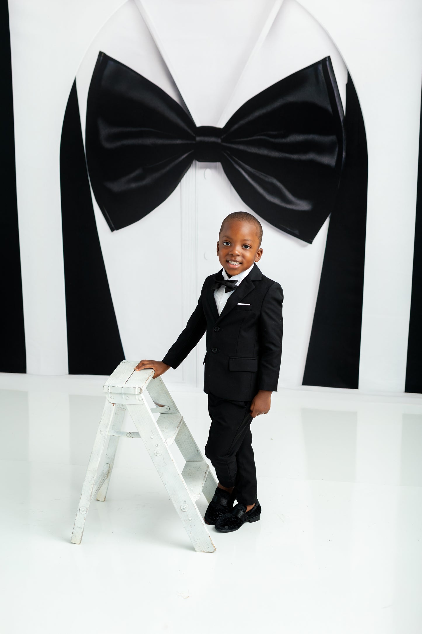 Velvet Gentleman - With Sweep Option