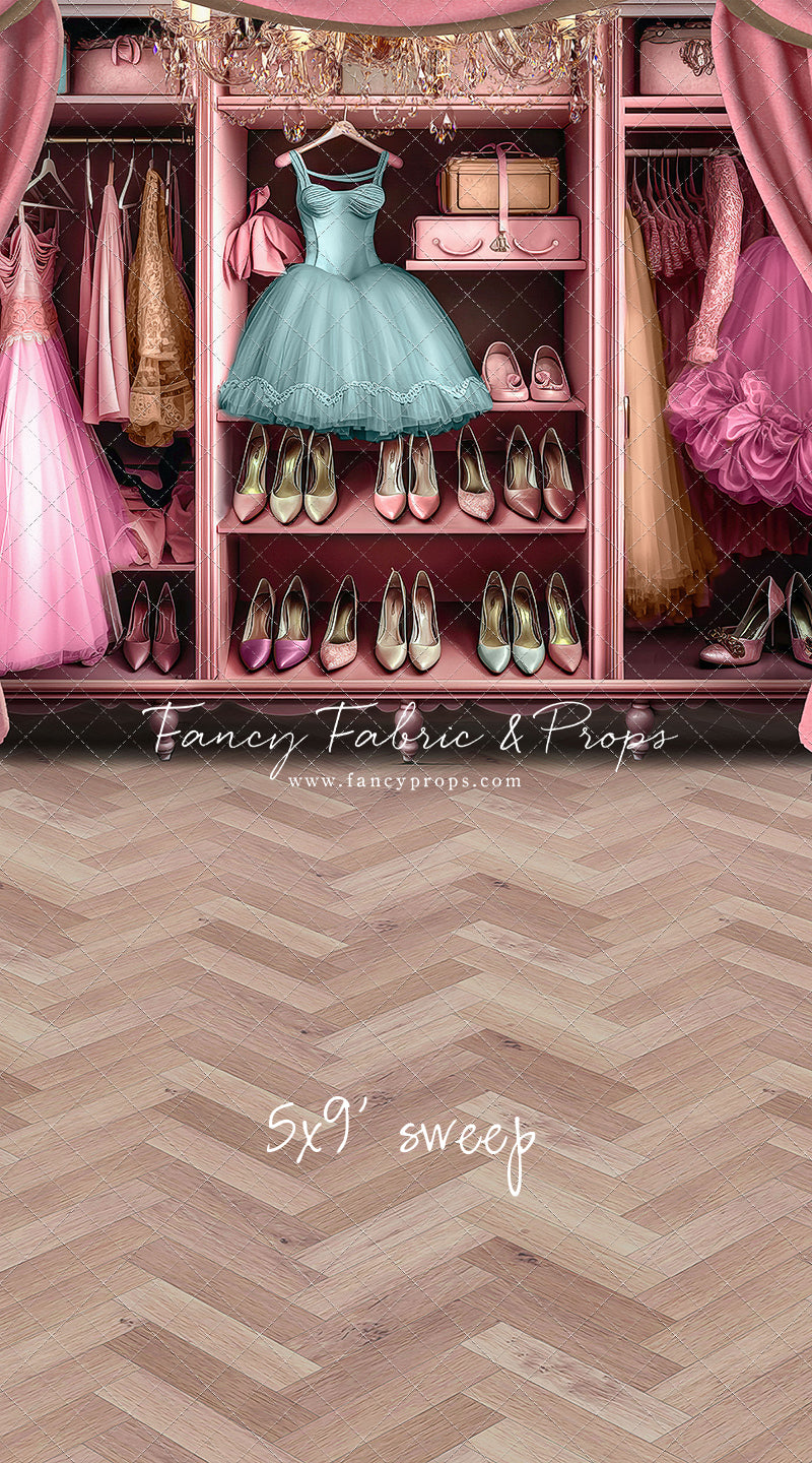 Barbie's Fabulous Wardrobe - Blue Dress - 60x50" - Plus Sweep Option - Littles Collection