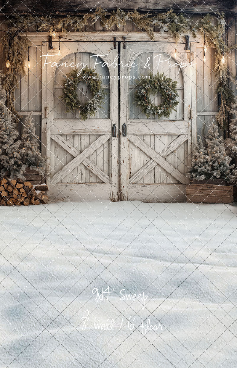 RTS Classic Winter Barn - 9x14' Sweep - Wrinkle-Free Fabric - New/Slightly Warm - 60% Off
