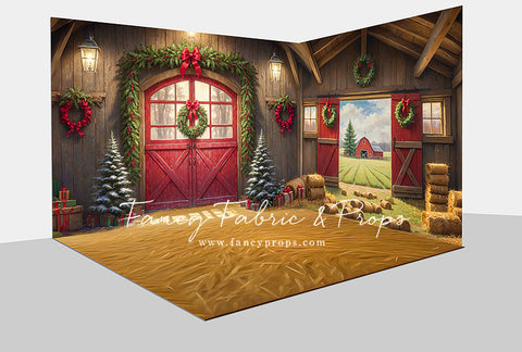 Christmas At The Red Barn - Straw Floor - Room