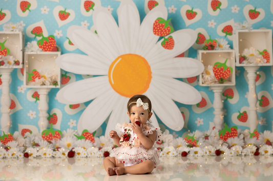 Strawberries & Daisies