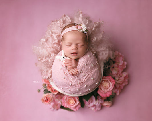 Enchanting Strawberry - Petite