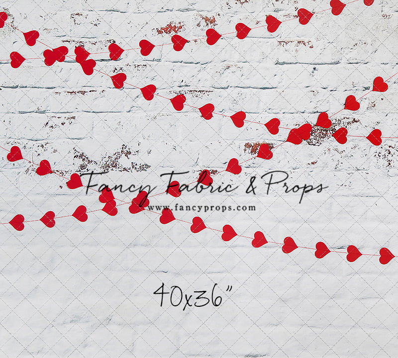 Amore Brick Wall - Petite