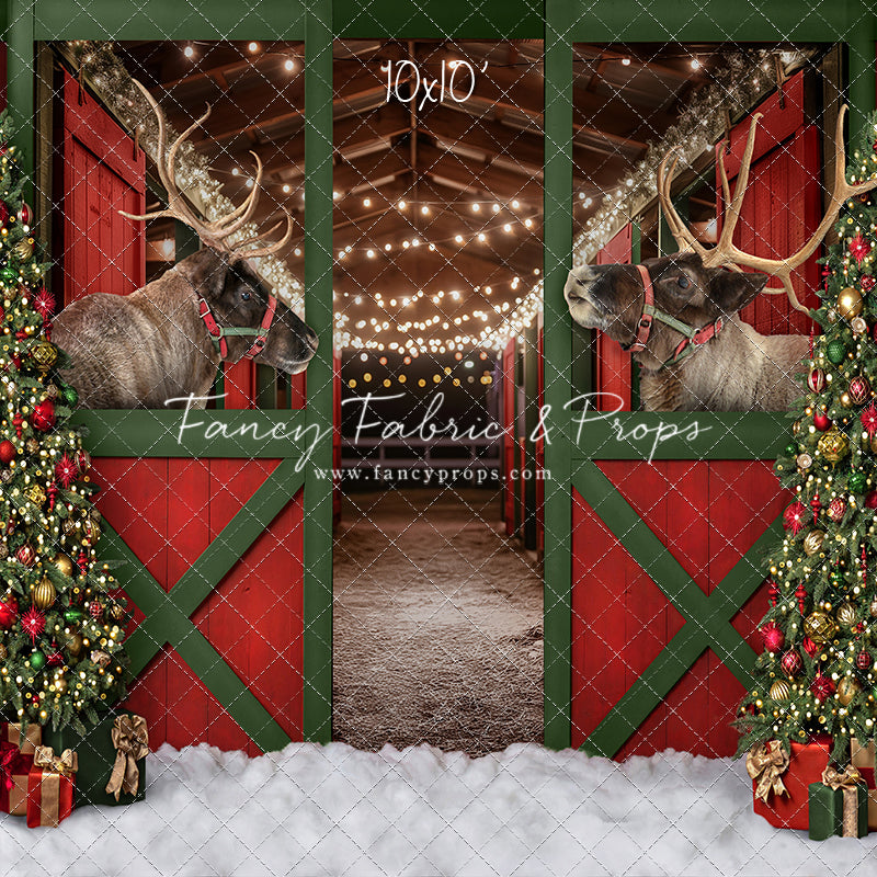 Santa's Jolly Reindeer Stable - With Reindeer