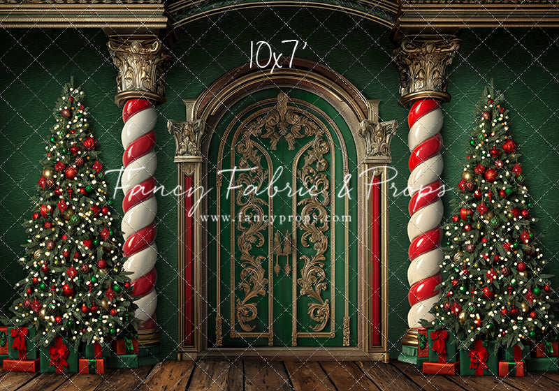 Saint Nick's Christmas Door - Room