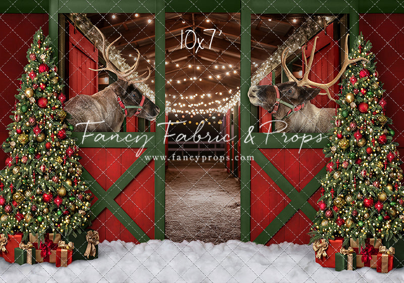 Jolly Reindeer Barn - With Reindeer - 2pc Room