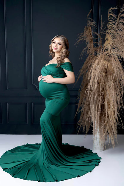 Simple Matte Black Wall