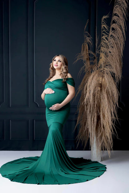 Simple Matte Black Wall