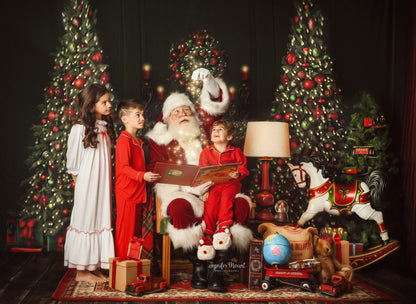 Red & Green Christmas Mantle