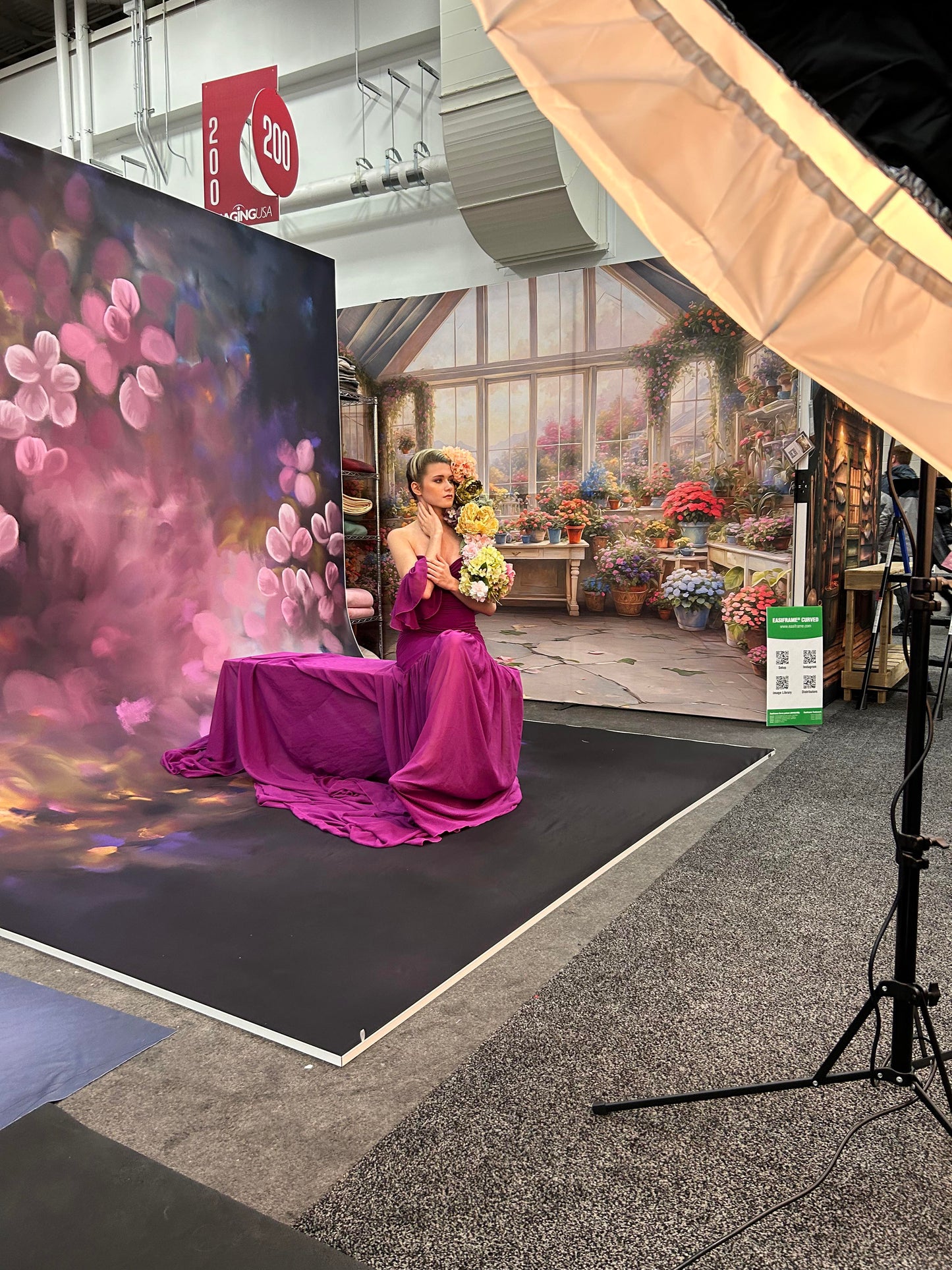 Easiframe Backdrop Sweep System