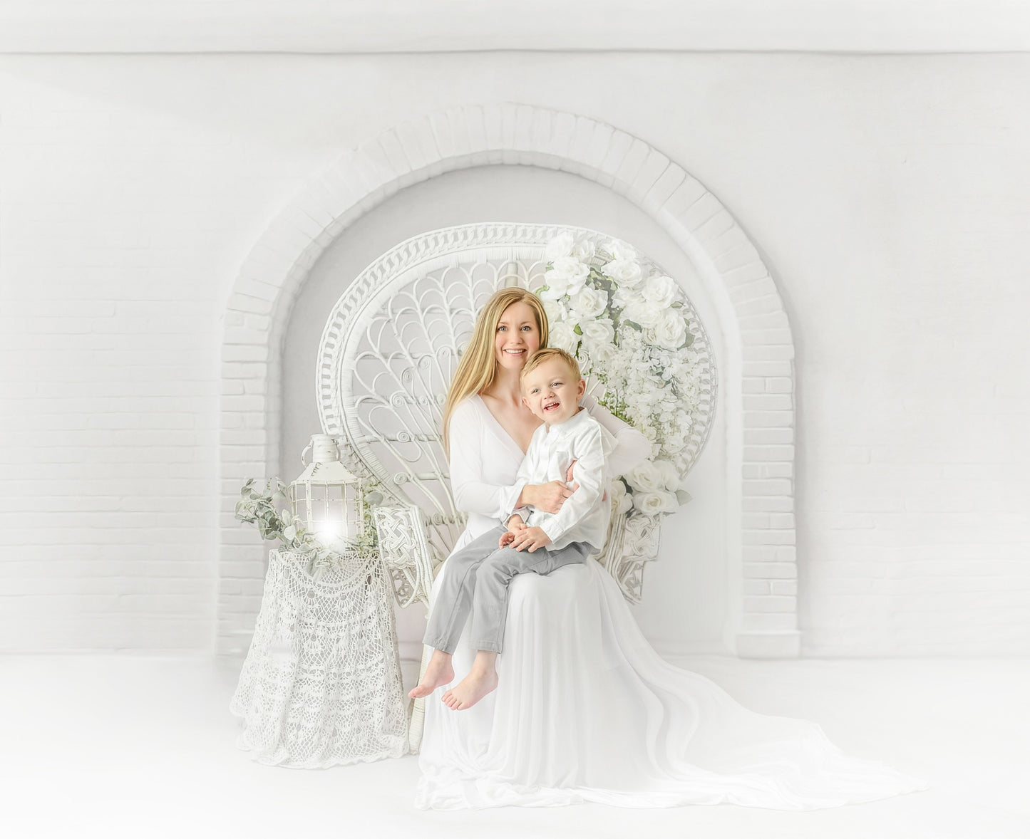 White Brick Alcove - White Floor - With Sweep Option