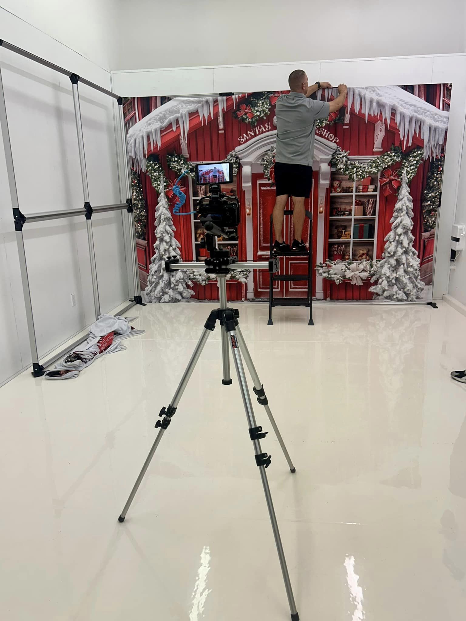 OG Fancy Backdrop System – Fancy Fabric & Props