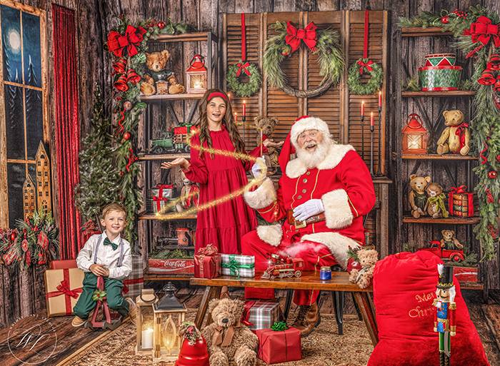 Santa's Antique Collection - Room