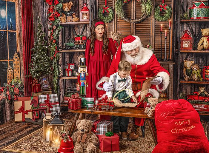 Santa's Antique Collection - Room