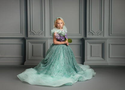 Classic Mint Victorian Wall - With Sweep Option