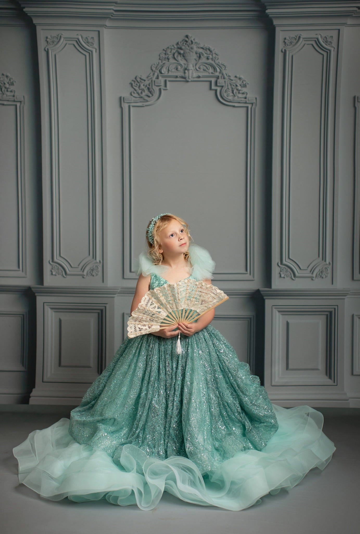 Classic Mint Victorian Wall - With Sweep Option