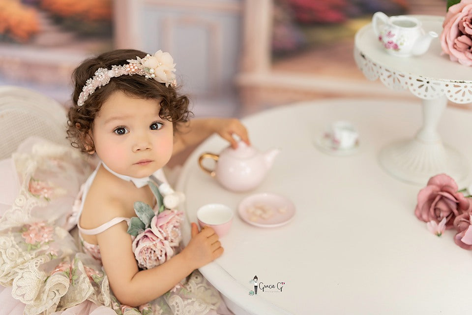 Royal Victorian Wainscoting Wall - With Sweep Option