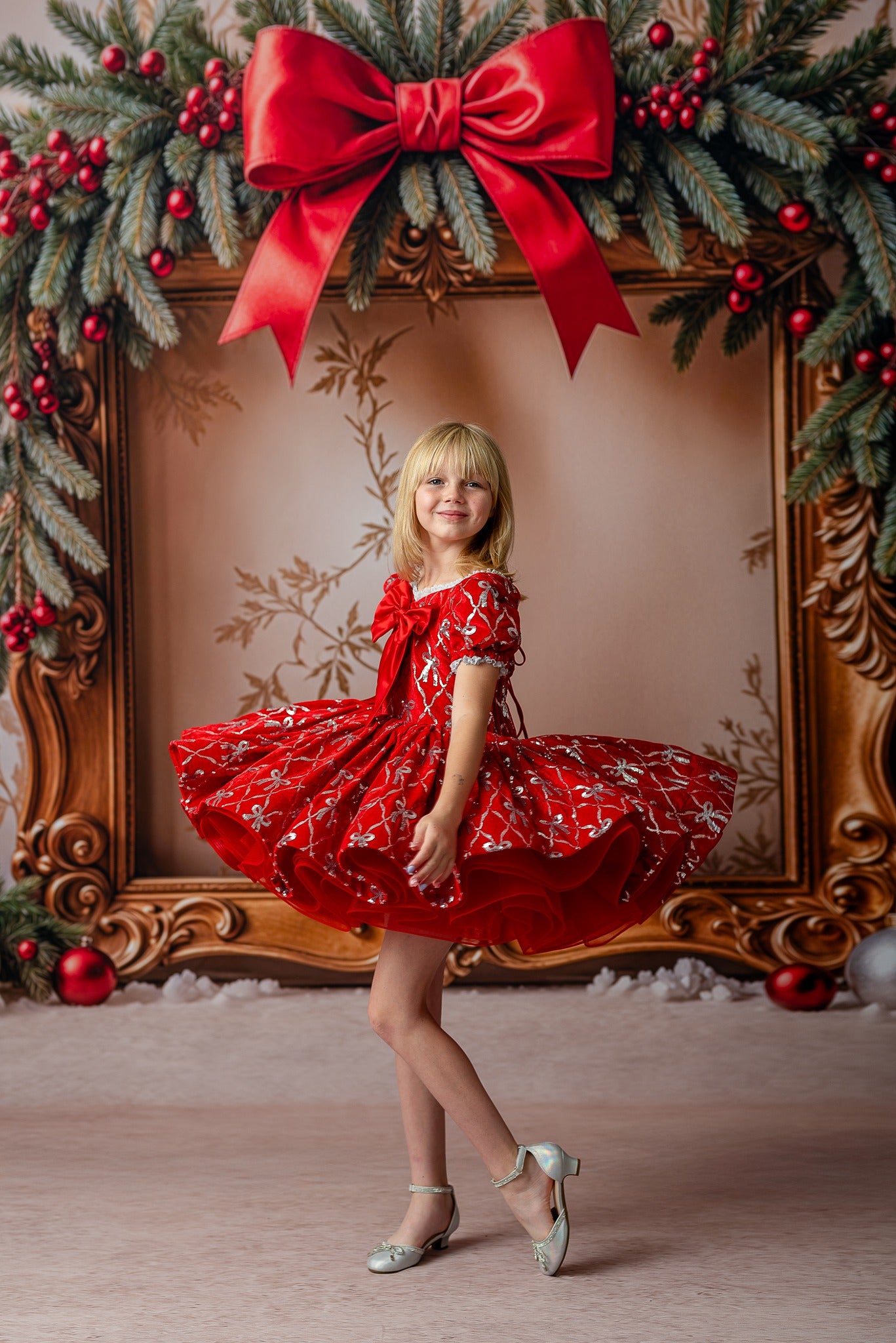 Holiday Portrait Room - with Sweep Option