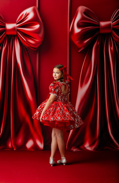 Wrapped In Rouge - With Sweep Option