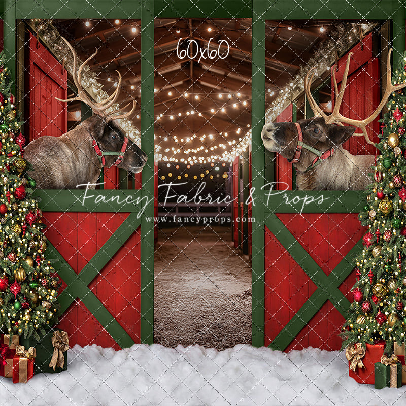 Santa's Jolly Reindeer Stable - With Reindeer