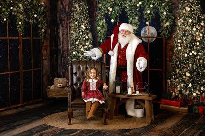 Classic Rustic Window With Trees - Room