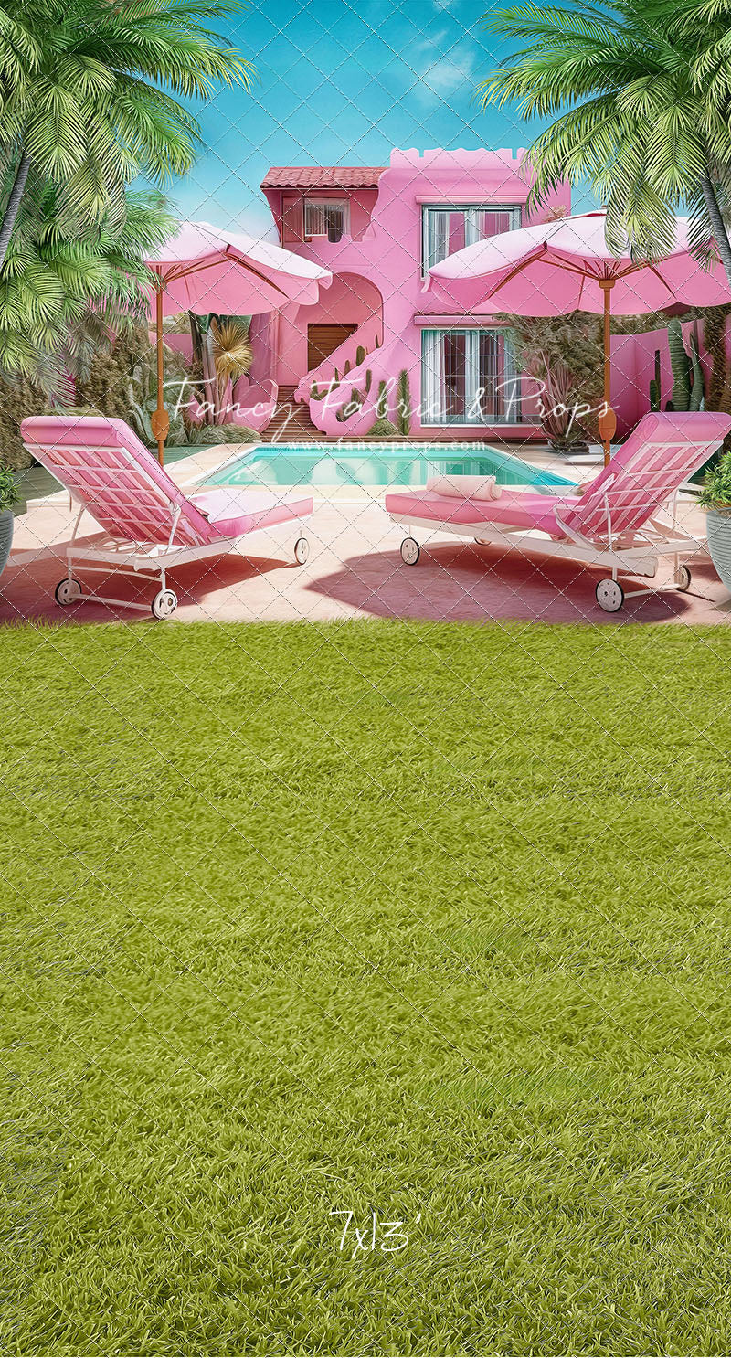 Barbie's Poolside Vacation - Grass Floor - With Sweep Option