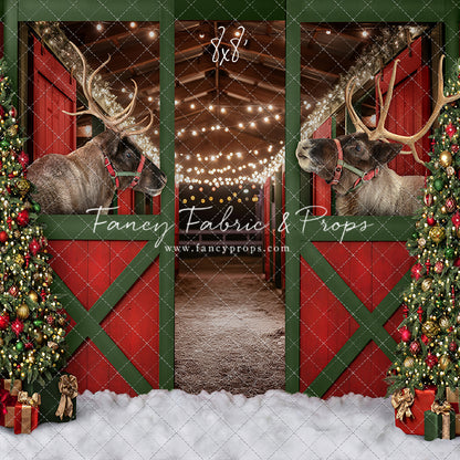 Santa's Jolly Reindeer Stable - With Reindeer