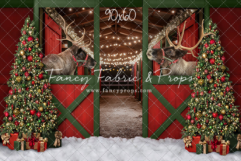 Santa's Jolly Reindeer Stable - With Reindeer