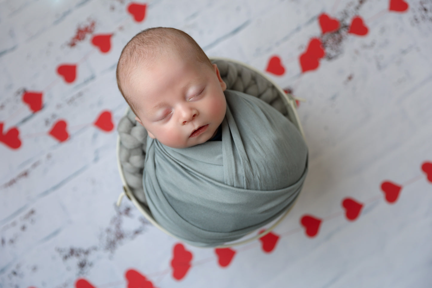 Amore Brick Wall - Petite