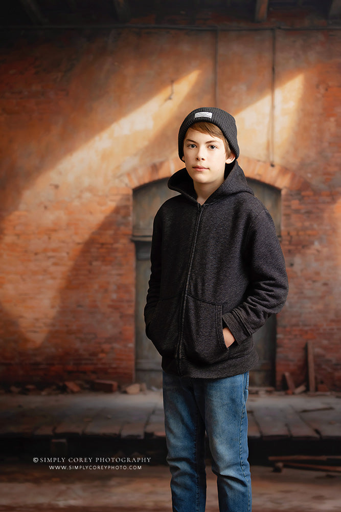 Black Country Forge - Brown Floor - With Sweep Option