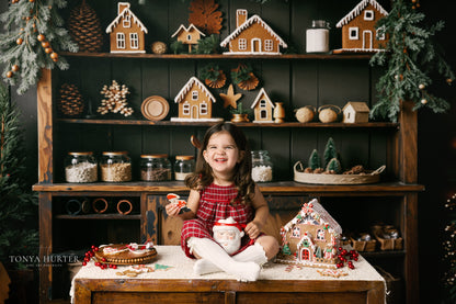Christmas Kitchen Charm - With Sweep Option