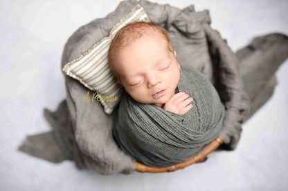 Christmas White Marble - Petite