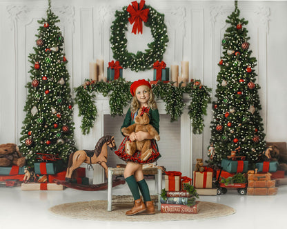 Classic Christmas Mantle