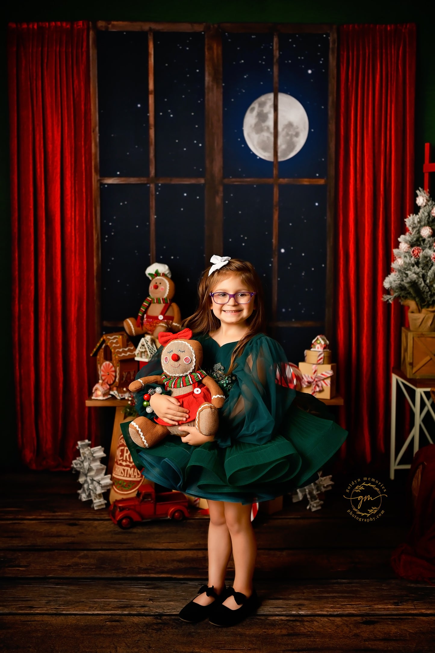 Evergreen Gingerbread Baking Kitchen - Room