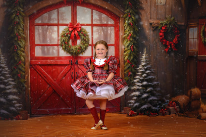 Christmas At The Red Barn - Straw Floor - Room