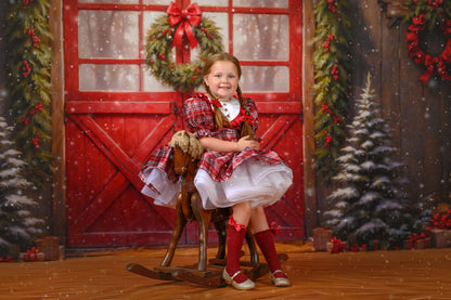 Christmas At The Red Barn - Straw Floor - Room
