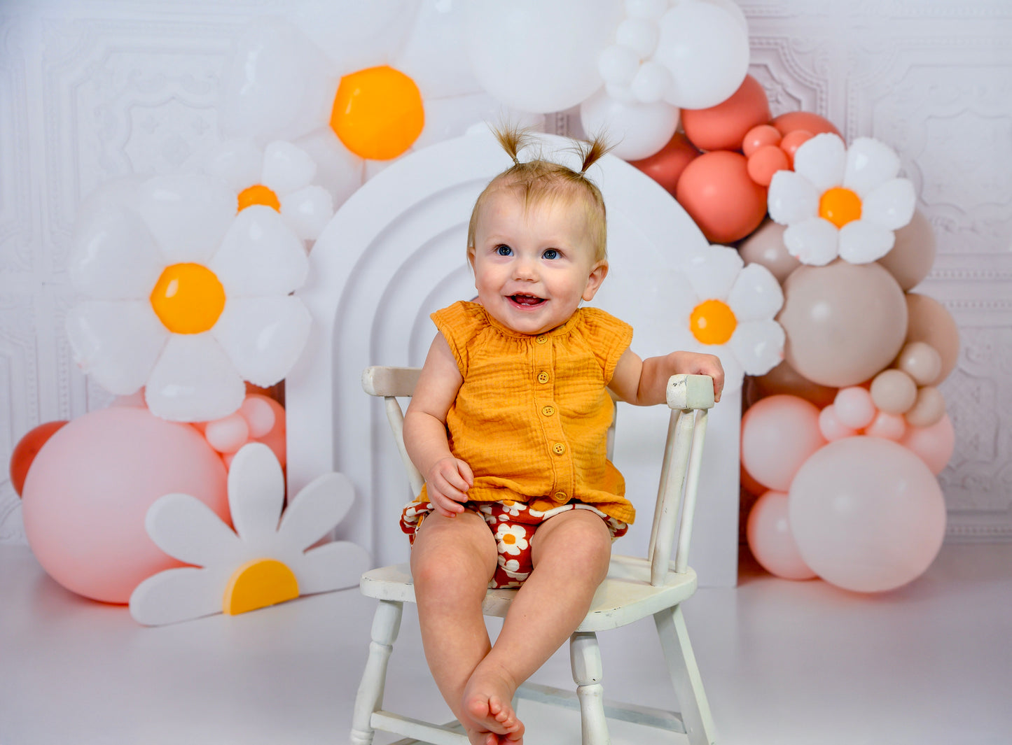 RTS Daisy Blooms Arch - 60x50" Fleece - Fuzzy - 60% Off