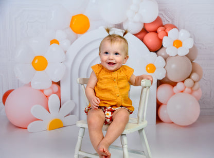 RTS Daisy Blooms Arch - 60x50" Fleece - Fuzzy - 60% Off