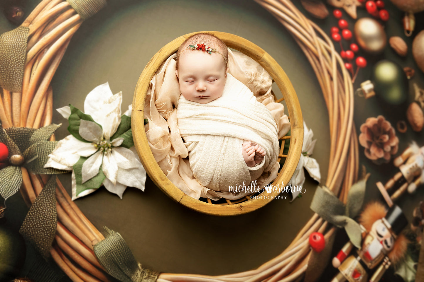 Elegant Nutcracker Christmas - Petite