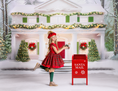 Snowy Estate Trail Room