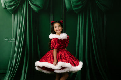 Emerald Bows - With Sweep Option