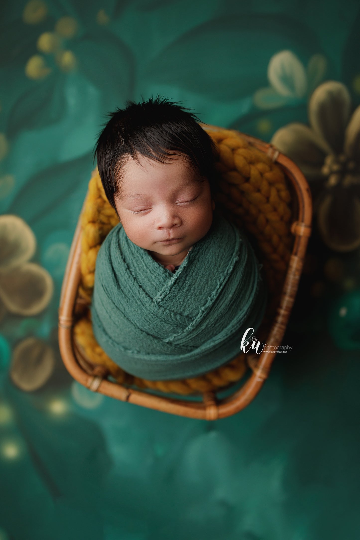 Emerald Winter Blooms - Petite