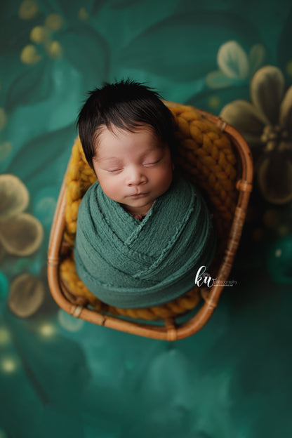 Emerald Winter Blooms - Petite