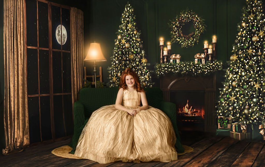 Gold & Greens Classic Christmas Mantle - Room