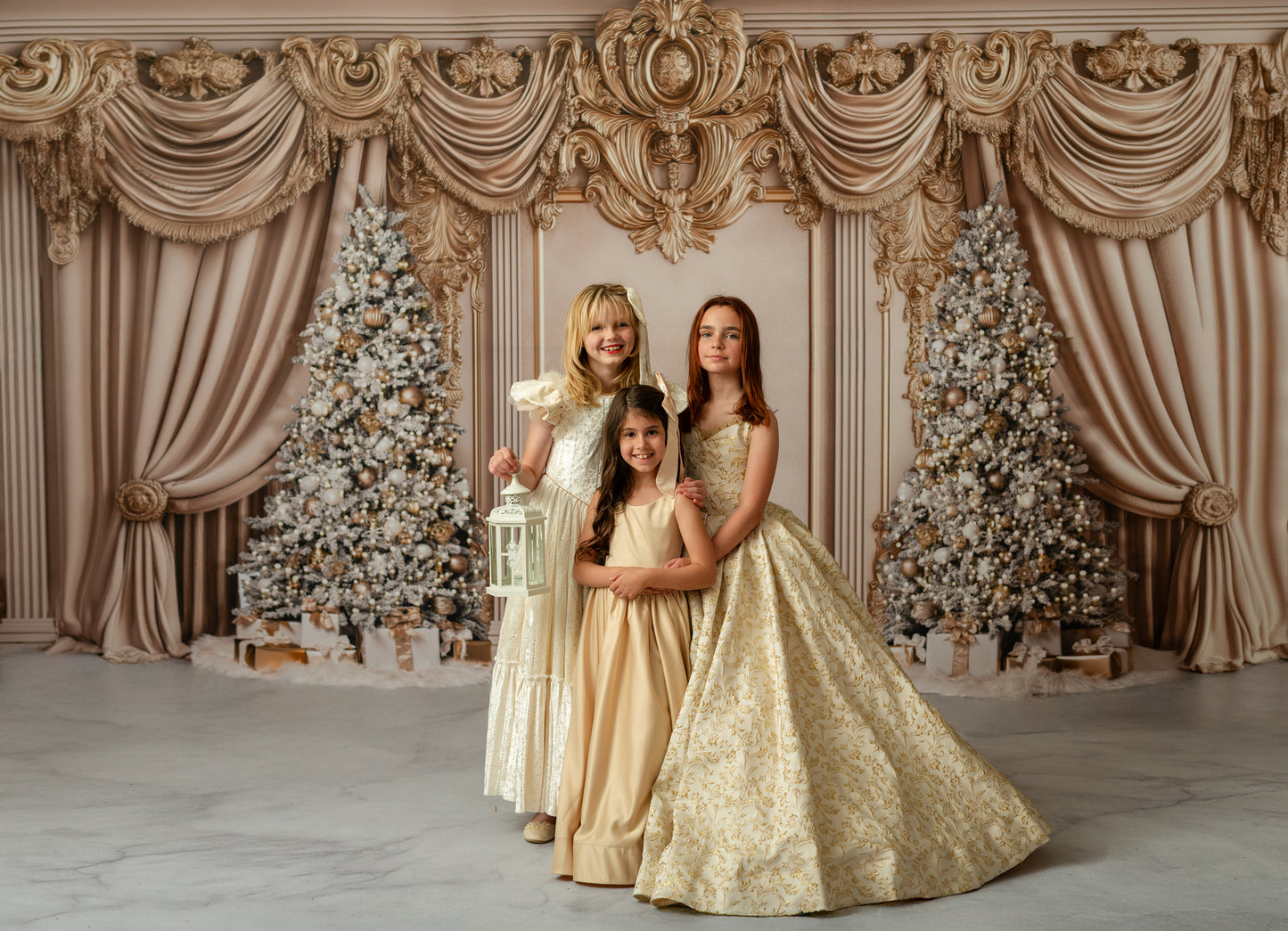 Elegant Golden Noel - Room