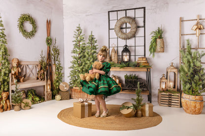 Golden Bells & Evergreen Tales - 2pc Room