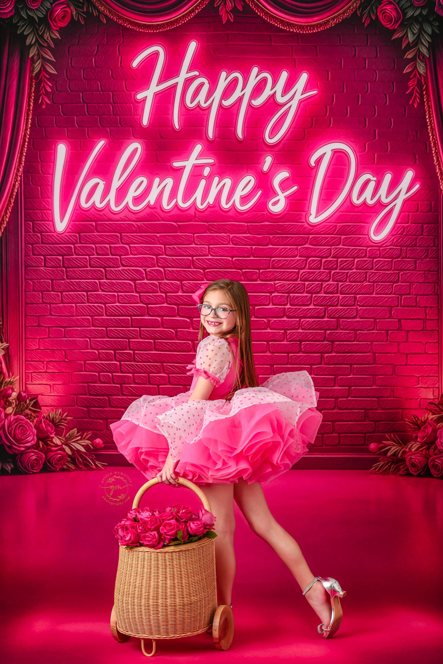 Sweetheart Glow Wall - With Sweep Option