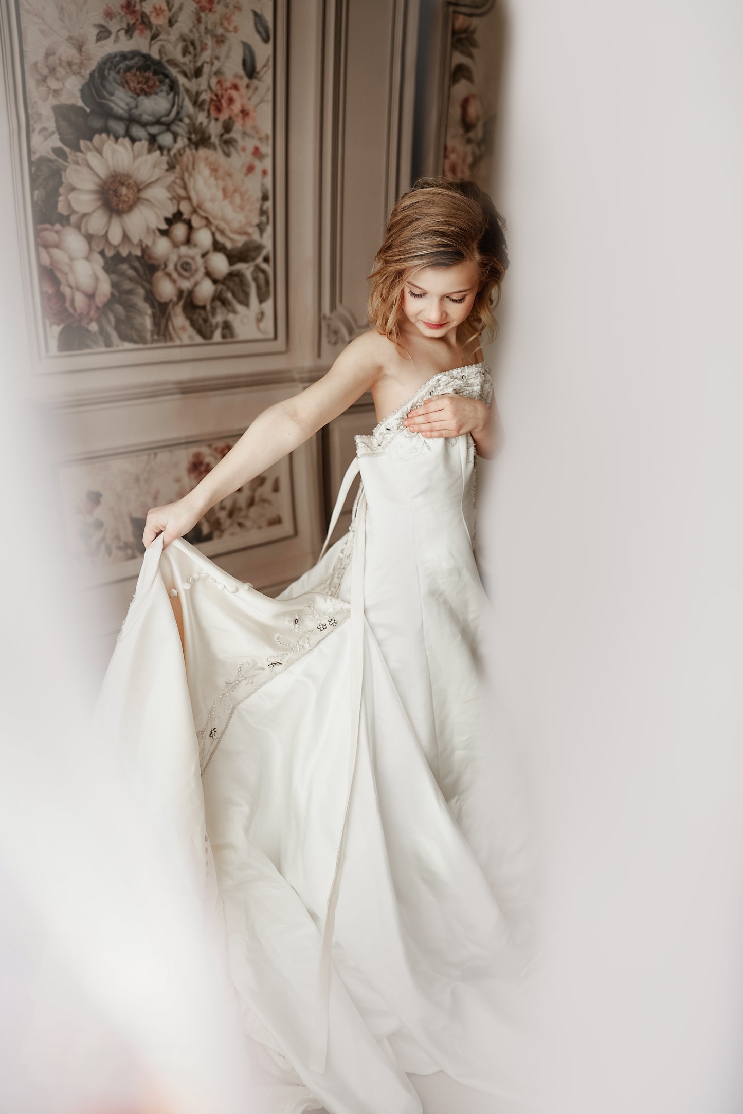 Ivory Floral Victorian Wall - With Sweep Option