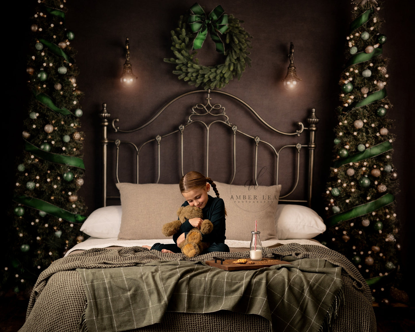 Joyful Winter's Eve - Room